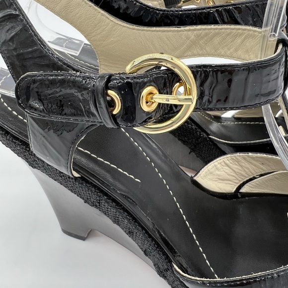 Joan & David Black Patent Leather T-Strap Wedge Sandals Peep Toe W/Gold Buckle - Picture 13 of 16